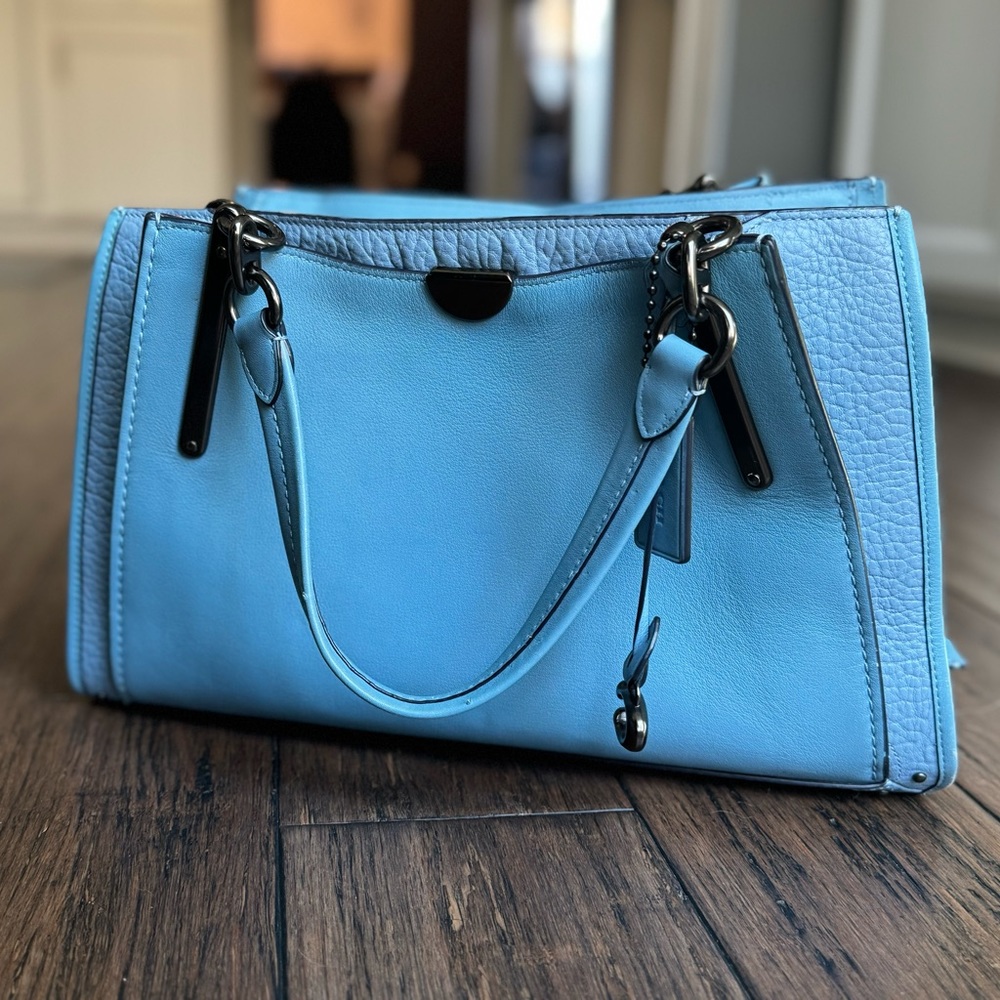 Dreamer 36 Coach Purse Bag